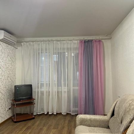 Квартира Недалеко От Центра Города Kharkiv Eksteriør billede